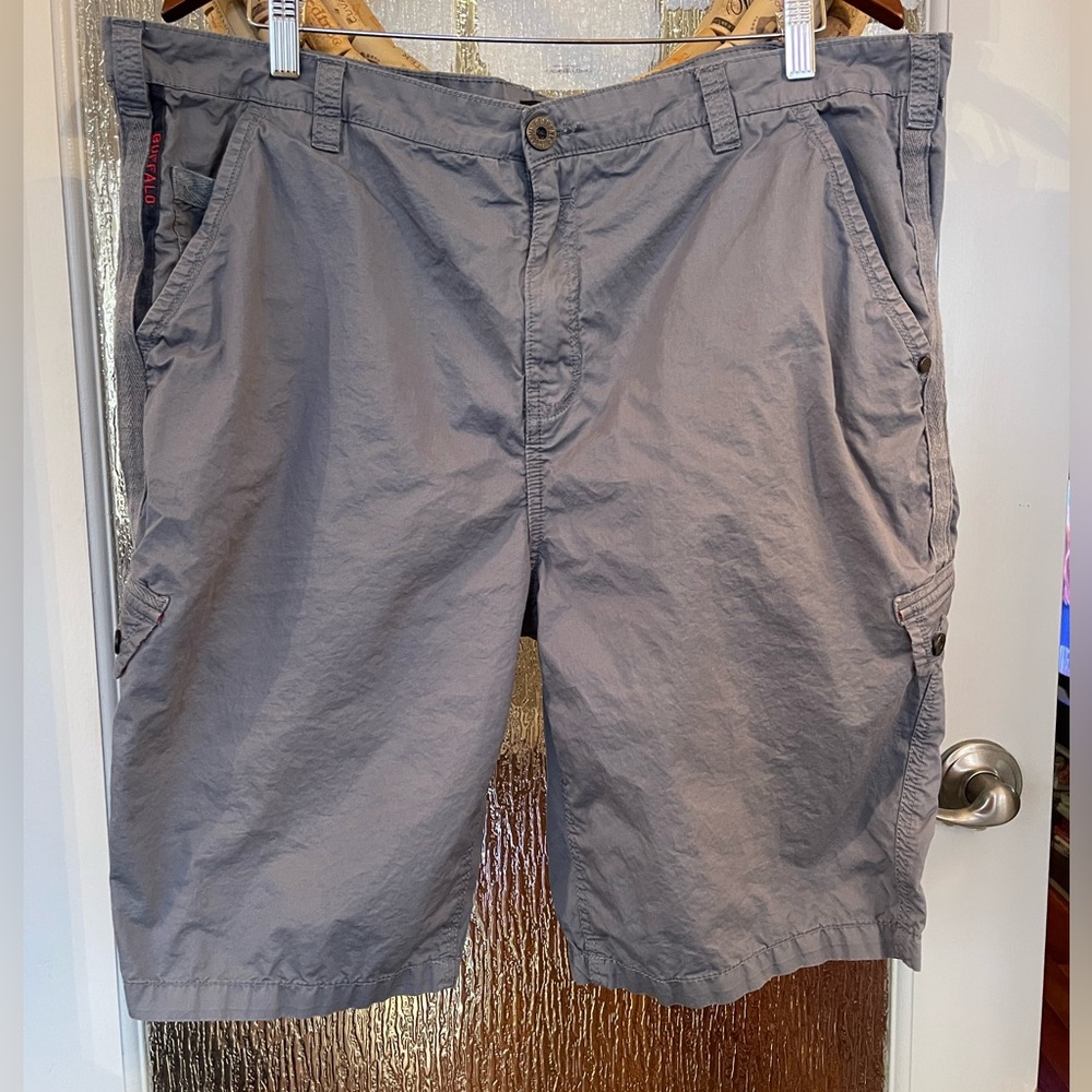 Mens Buffalo Shorts  38